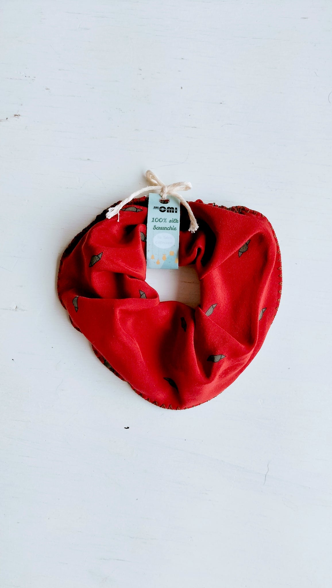 Keskikokoinen 100 % silkkidonitsi, kierrätetty