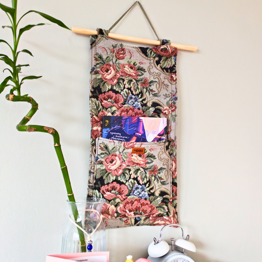 KÄTKÖ Mini Romantic – Upcycled Textile Wall Pocket