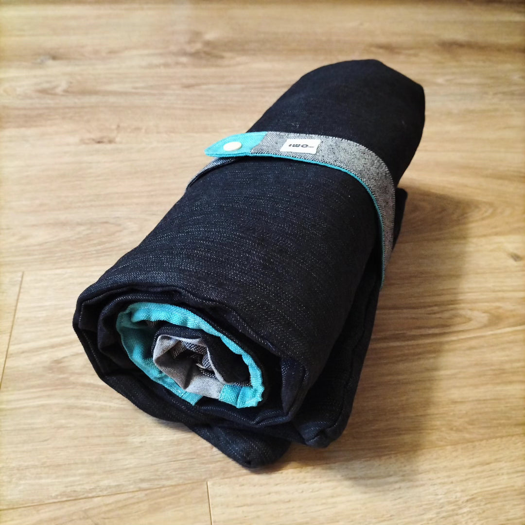 Dog Travel Mat Black & Mint Blue M/L