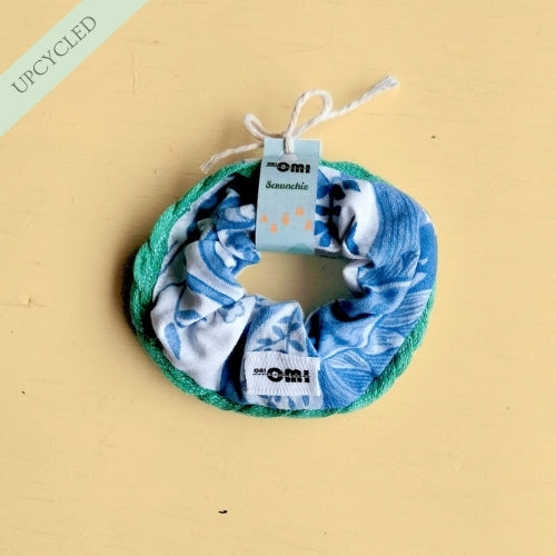 Kukka- ja minttuinen hiusdonitsi