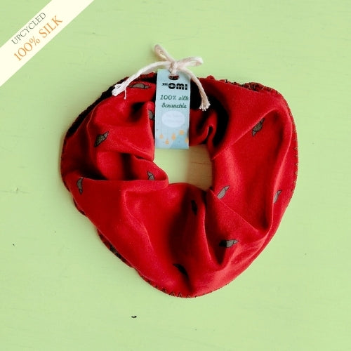 Keskikokoinen 100 % silkkidonitsi, kierrätetty