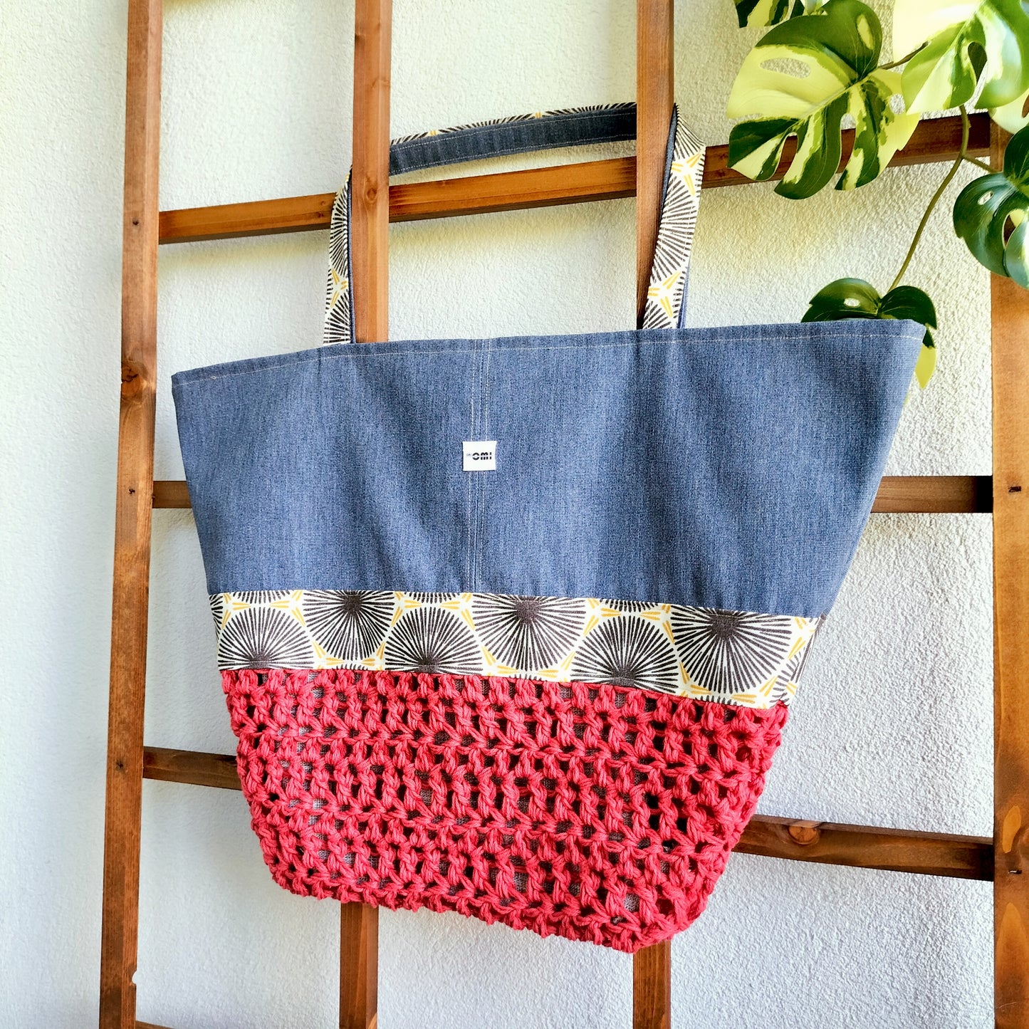 Tote Bag Burgundy, Navy & Sun Crochet