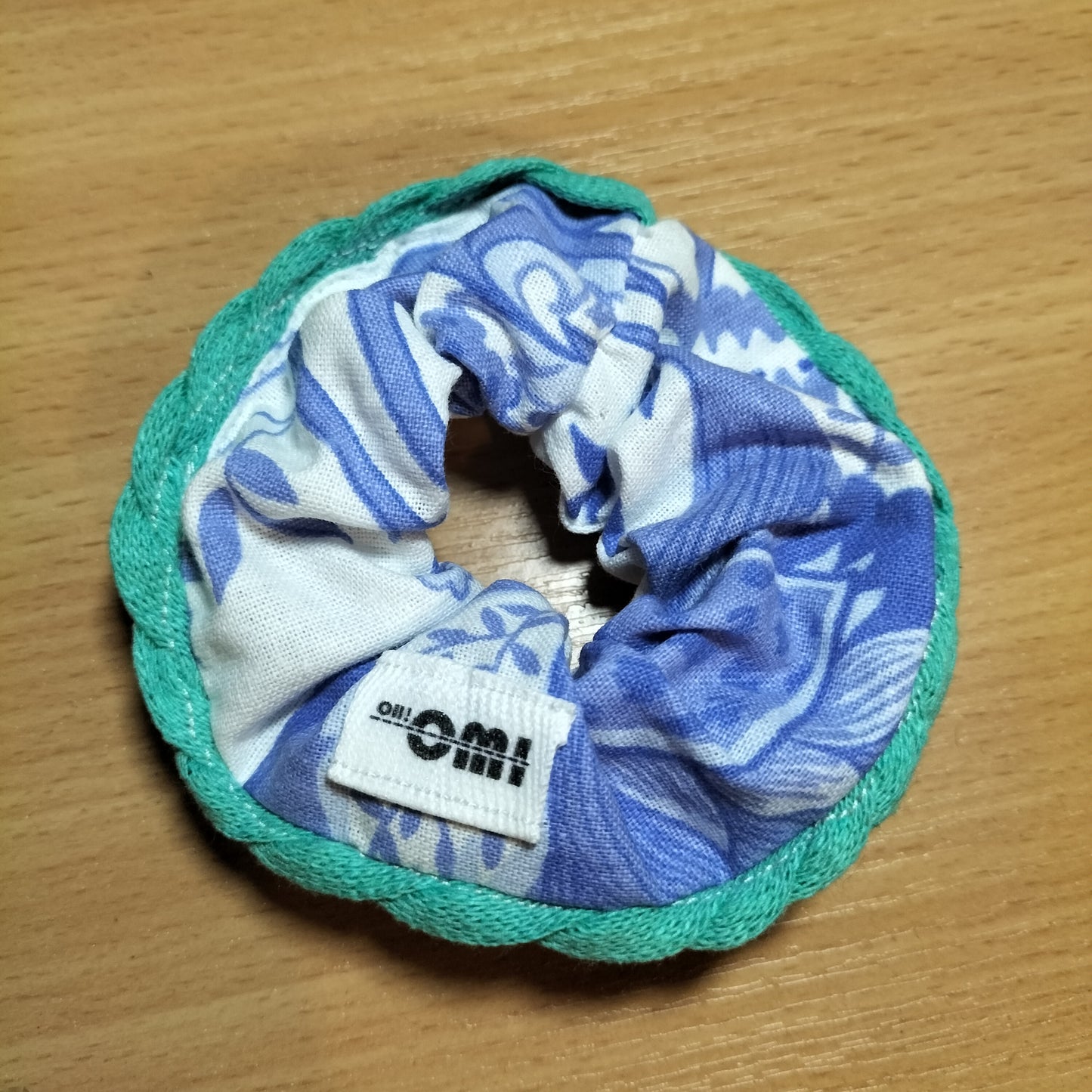 Scrunchie Floral with Mint