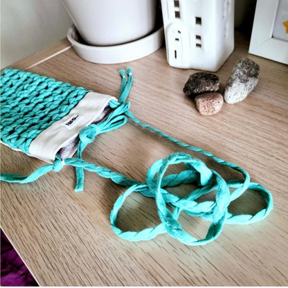 Virkattu mintunvihreä silmälasien suojus