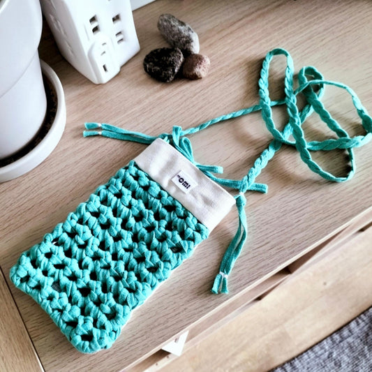 Virkattu mintunvihreä silmälasien suojus