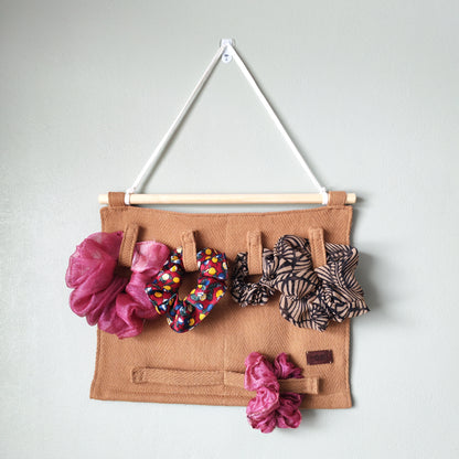 KÄTKÖ Ribbon 4 Caramel– Upcycled Textile Wall Pocket