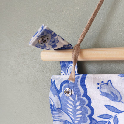KÄTKÖ Ribbon 8 Floral– Upcycled Textile Wall Pocket