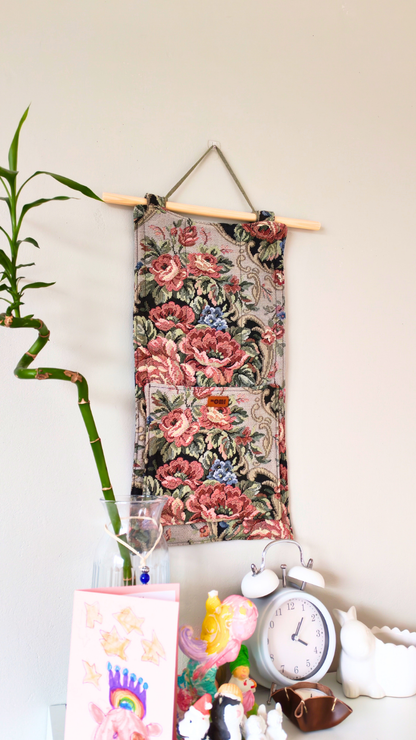 KÄTKÖ Mini Romantic – Upcycled Textile Wall Pocket