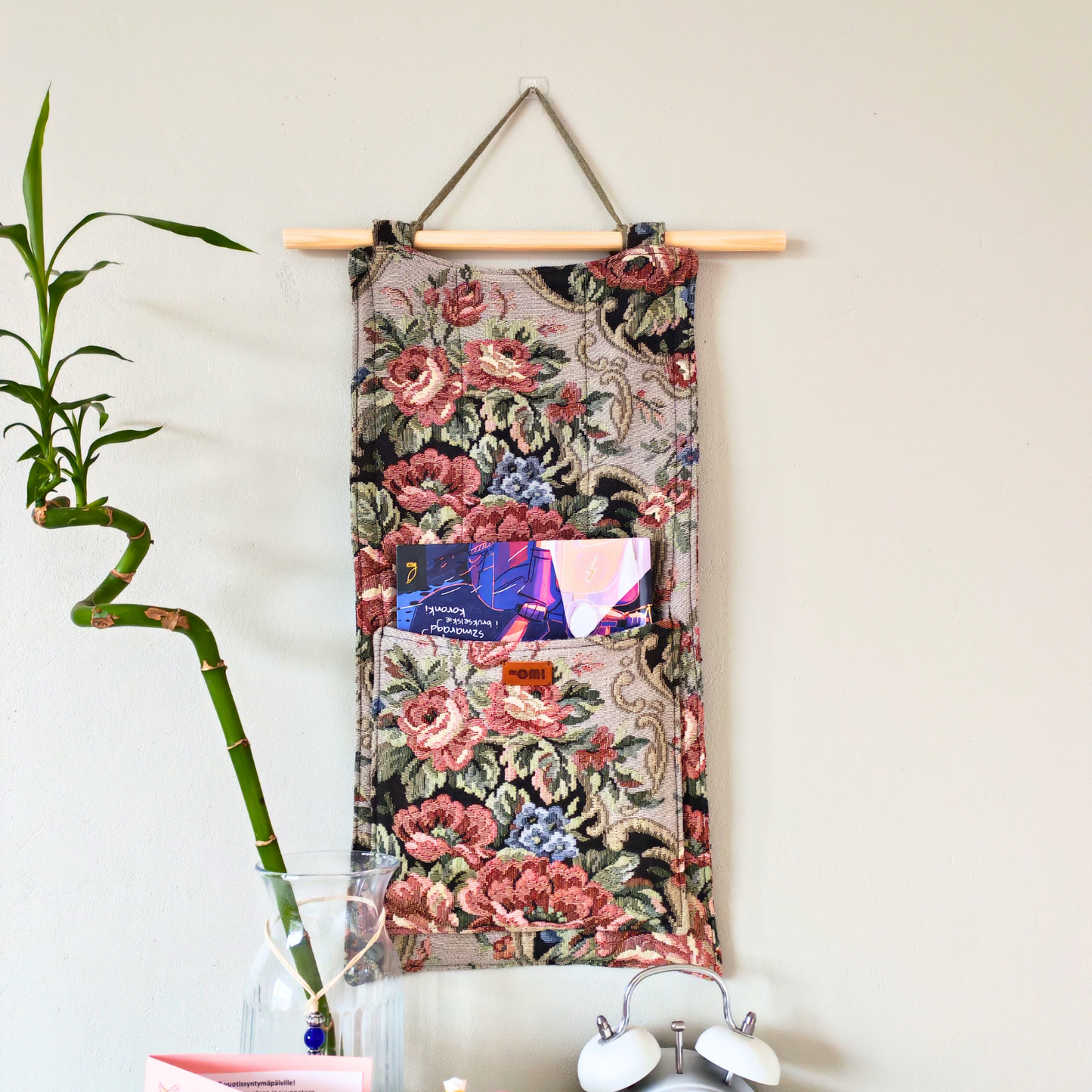 KÄTKÖ Mini Romantic – Upcycled Textile Wall Pocket
