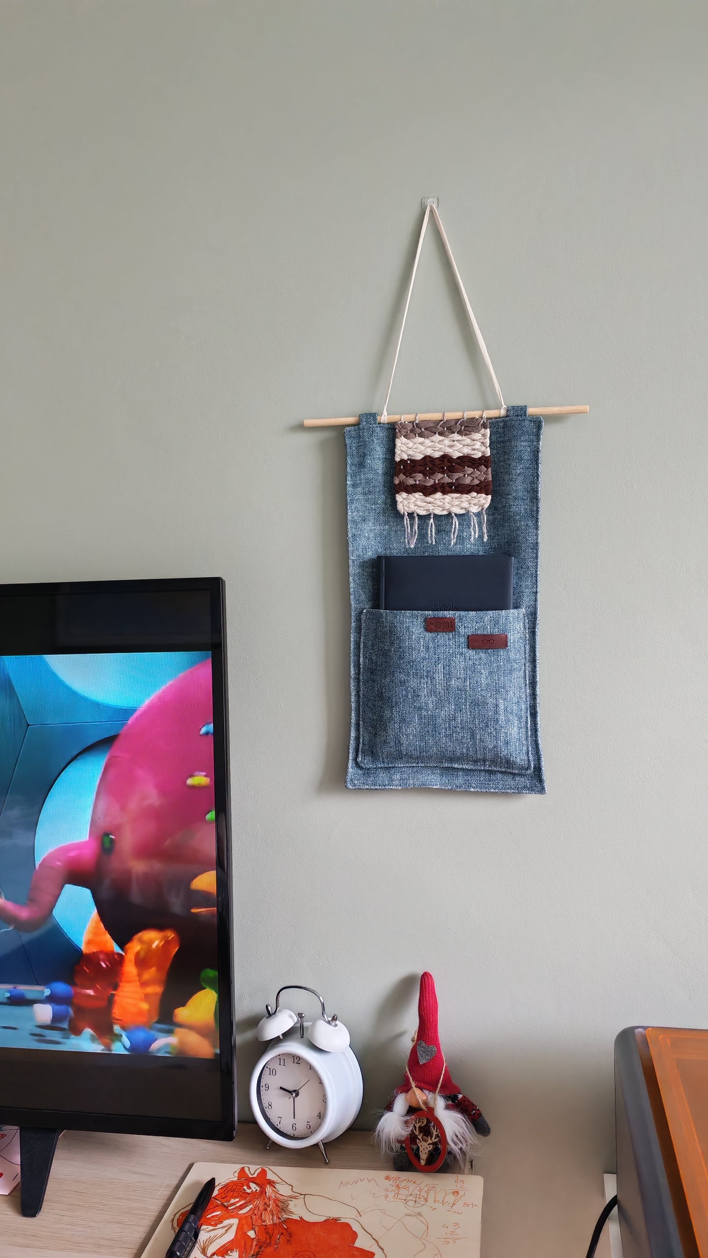 KÄTKÖ Mini Geometric Mermaid– Upcycled Textile Wall Pocket