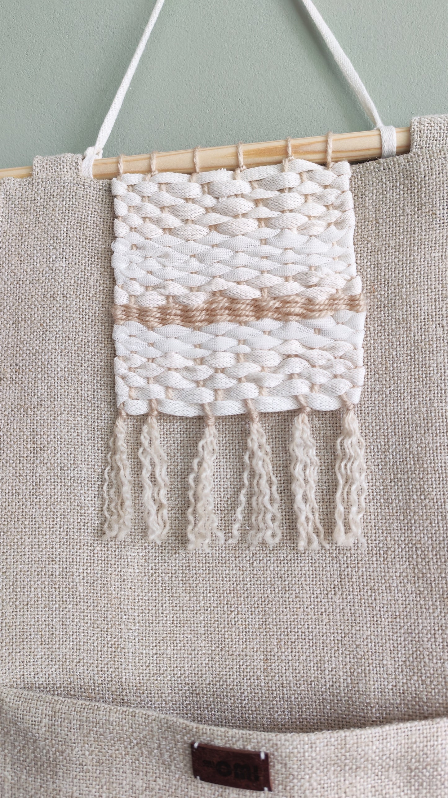 KÄTKÖ Mini Ruffle – Upcycled Textile Wall Pocket